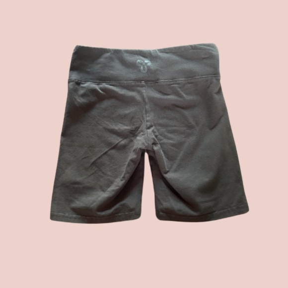 TNA XS Charcoal Grey Bike Shorts | Aritzia - Picture 1 of 5
